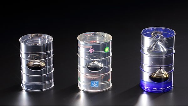 博藝亞克力展示架定做首先應(yīng)該了解那些事情呢？